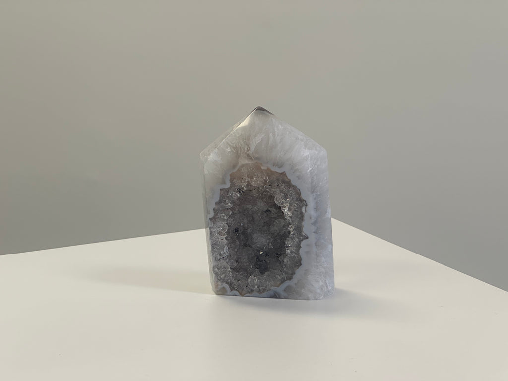 Agate / Crystal Tower / Crystal Pointer / Geode